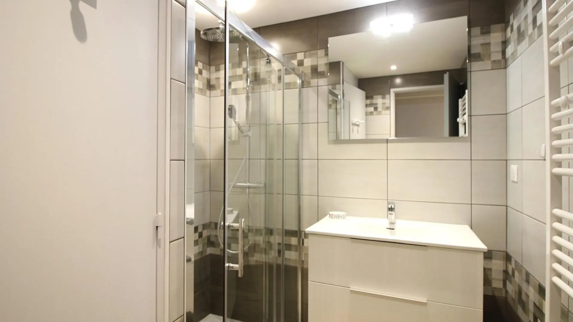 Charmant T2 Au Mont-Dore, Parking Privatif, Proche Thermes, Classe 2 Etoiles - 4 Couchages - Fr-1-415-124 Apartment Le Mont-Dore